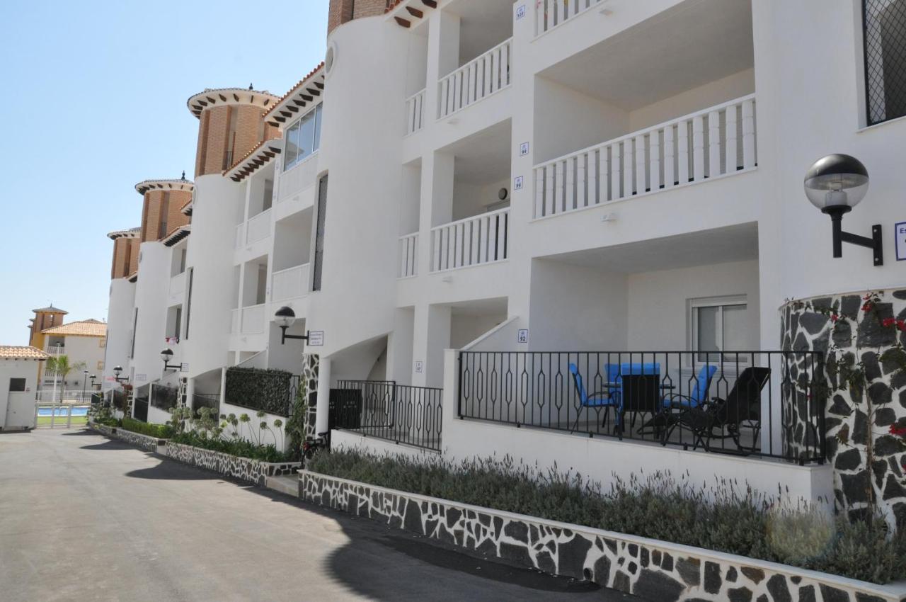 Ferienwohnung Residencial El Pinet Beach La Mariña Exterior foto